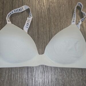 Victoria Secret Sz. 32C Mint Green Bra